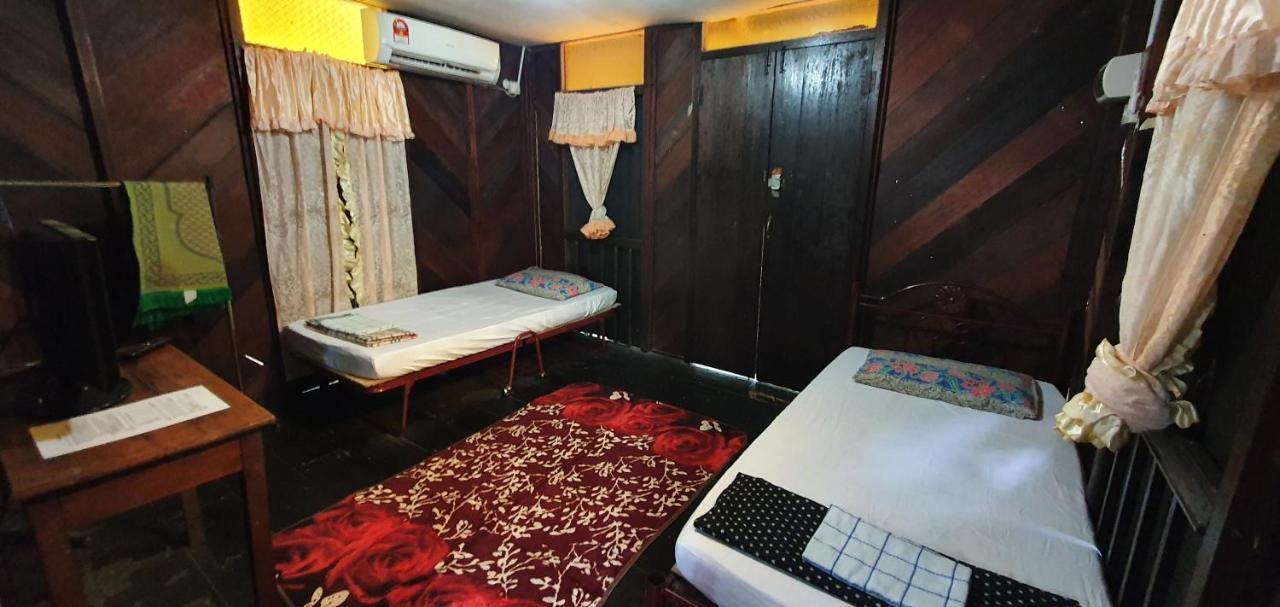 Chalet Kampong Semawar 쿠알라캉사르 외부 사진