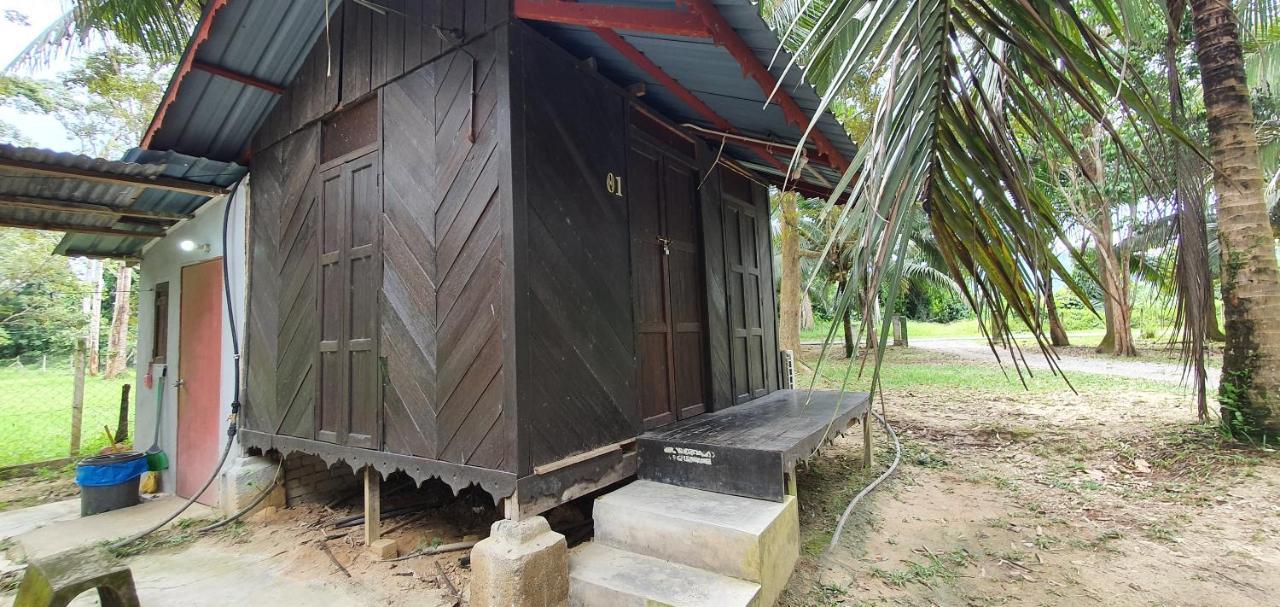 Chalet Kampong Semawar 쿠알라캉사르 외부 사진